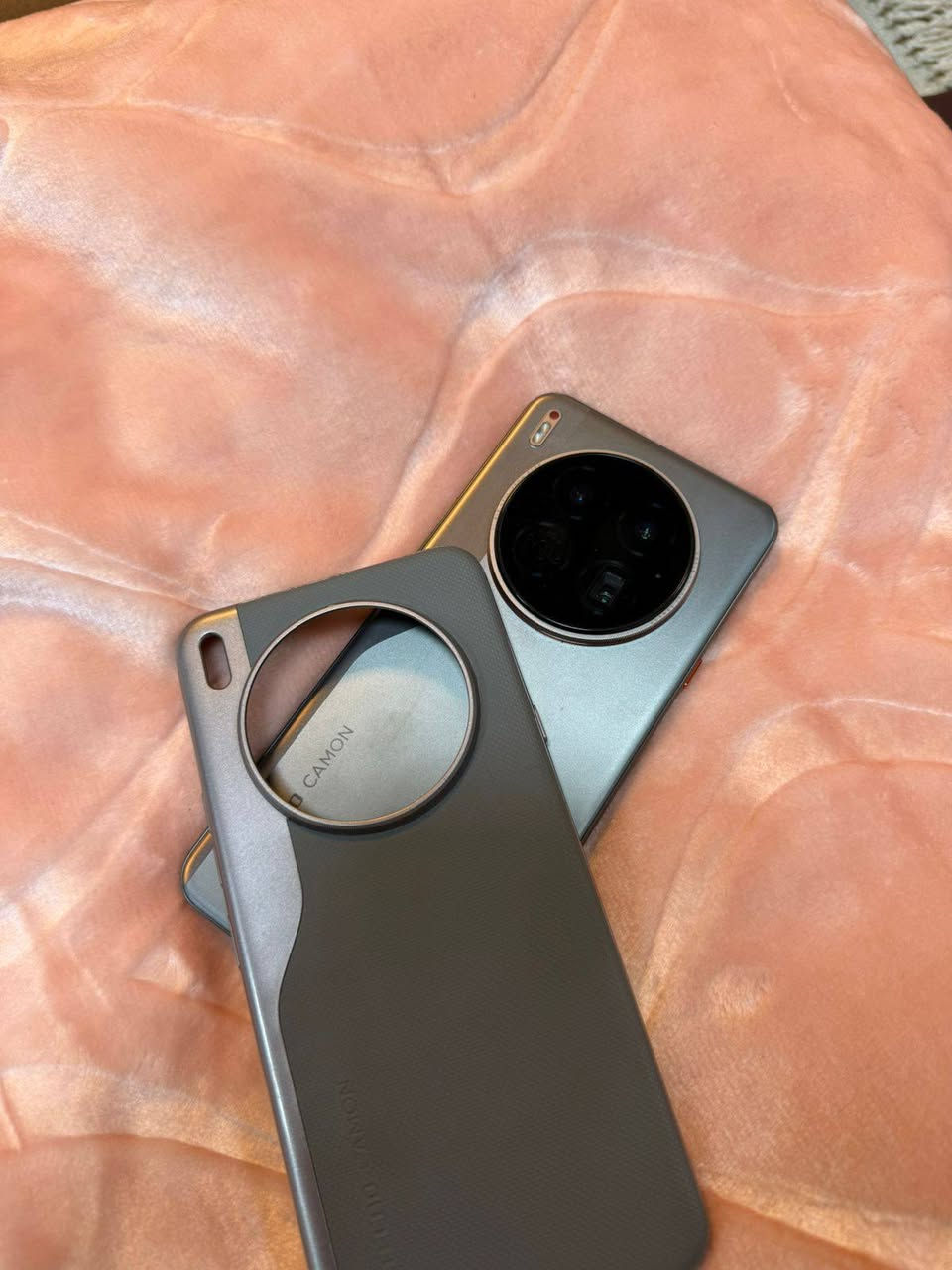 تكنو كامون 40 پريمير
كامل الملحقات ما مفتوحات قبل كم يوم ماخذه جديد
الذاكرة 256
الرام موضح بلصور
الشاشة أمولد
يدعم الشحن السريع بقوة 70 واط
للبيع بـ 400
مكاني بغداد الحسينية

رقم الهاتف
***********
