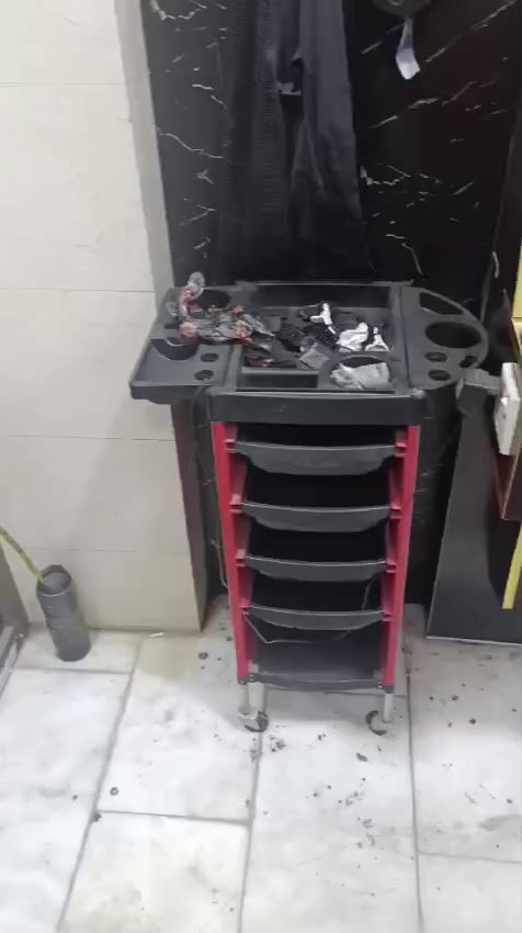 كراسي 2 ومري2 السعر 650 كربلاء حي الامام علي *********** والخاص مفتوح
