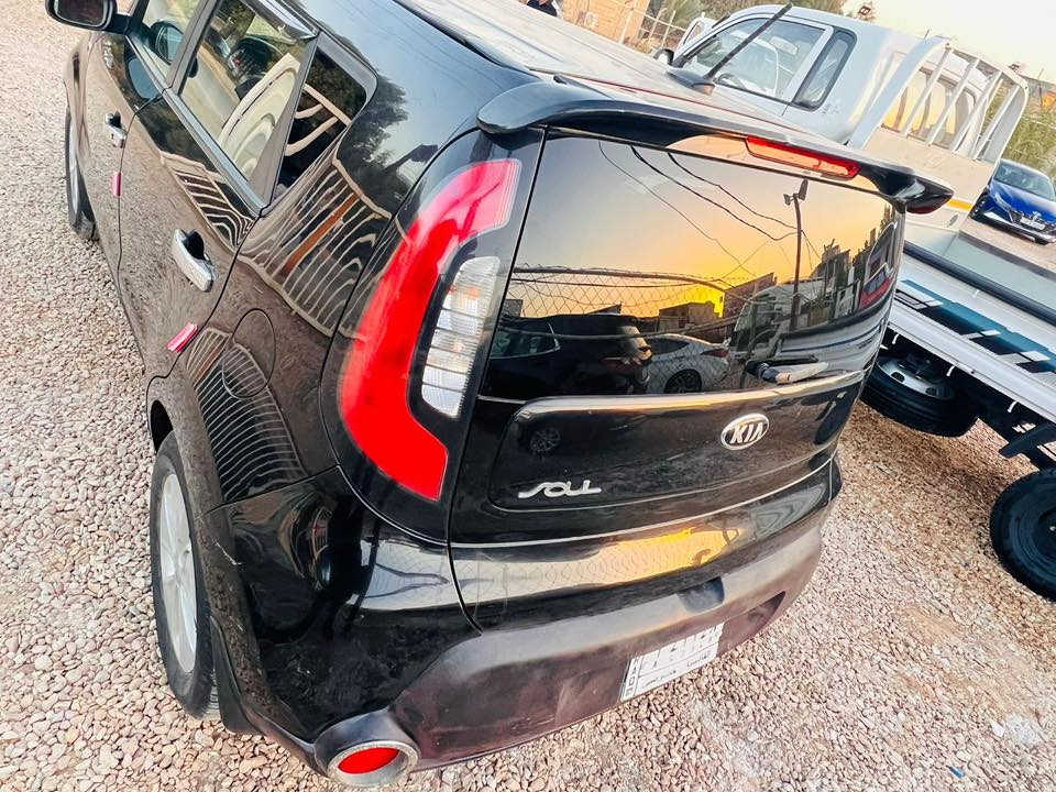 سلام عليكم سياره صول موديل ٢٠١٦ وارد امريكي
قطعتين صبغ جاملغ وبنيد كما موضح بالسونار  محرك ١٦٠٠ جي دي اي 
سعرها ٩٨ وبيها مجال 
مكان السياره طويريج الهنديه للاستفسار الاتصال على الرقم ٠٧٧٣ ٣٧٦ ٨٣٢٧
