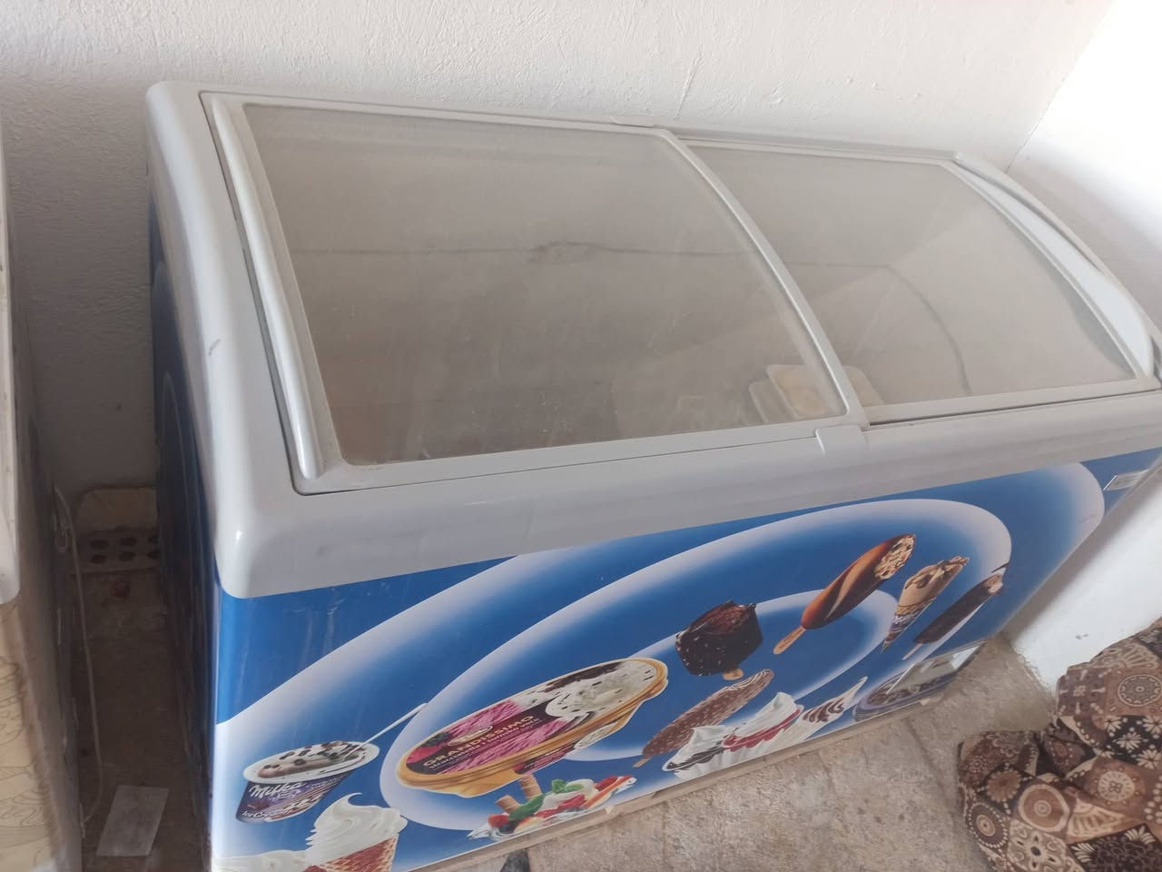 غراض محل للبيع حي النوار قرب منطقت شريعه ***********
