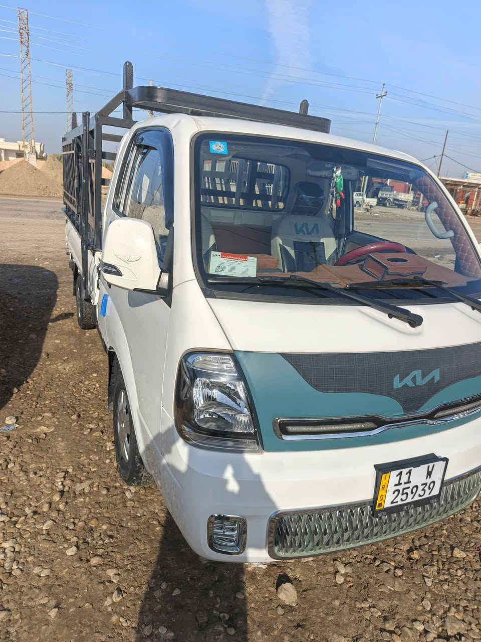 سلام عليكم
كيا بنكو 2700 
موديل 2023
ماشيه 54 
سياره نظيفه ومكفوله من صبغ وضربه وشواصي 
جاهزه من كل النواحي 
الببع بدون المحجر 
سياره مناقصه شي سعر السياره 155وبيه مجال قليل 
رقم انكليزي بغداد سنويه جديده مكاني واسط الصويرة 
للاستفسار الاتصال ***********
