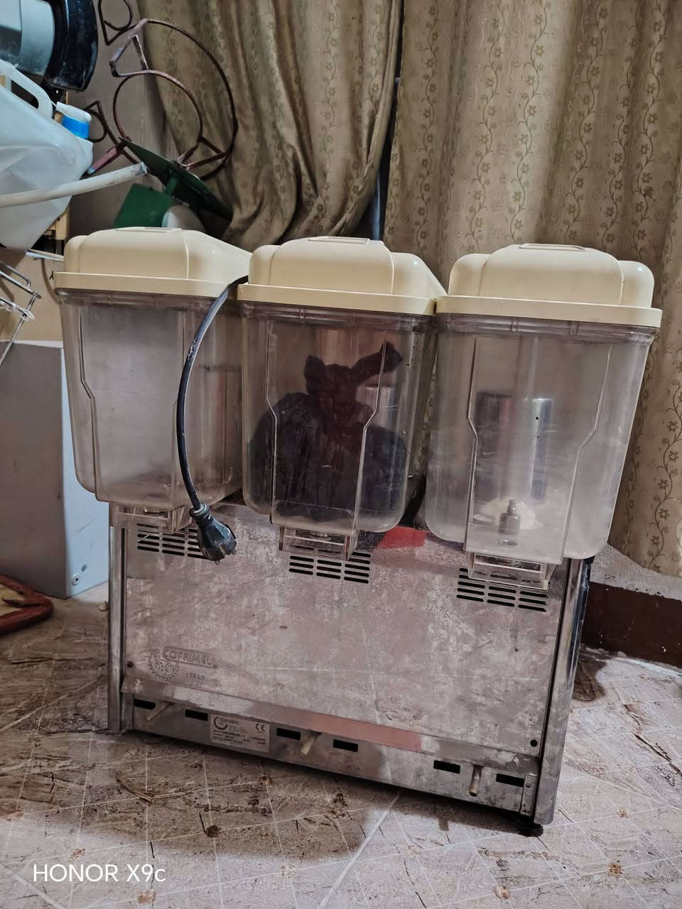 براد شربت إيطالي للبيع مكان ديالى
*********** اتصل
