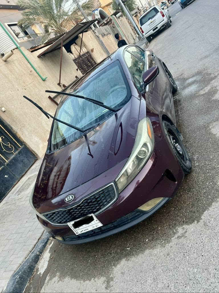 فورتي 17
مكفوله من الضربه السياره 
حادثه سرقه بنيد فقط ومبدل 
مكاني البصره 
السعر 110وبيه مجال 
*********** البصرة, العراق
