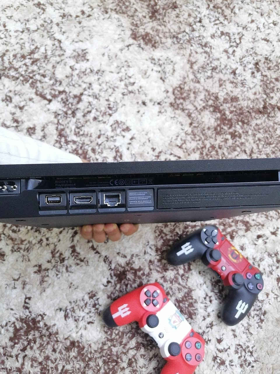 السلام عليكم
بلي 4 مهكر نضام 12 
نضيف ما مفتوح لوك ستيكر
ويا يدات 2 مو اصلي تجاري بس درجه اولى
وبي بيس 26 وبي بيس 2018 وبي زومبي
السعر 250 َبي مجال
A بكان موصل تحياتي للجميع
❤️ 🌹 💚


**إذا كنت صاحب هذا الإعلان وتريد حذفه لأي سبب، رجاءا أرسل رسالة إلى الدعم الفني**