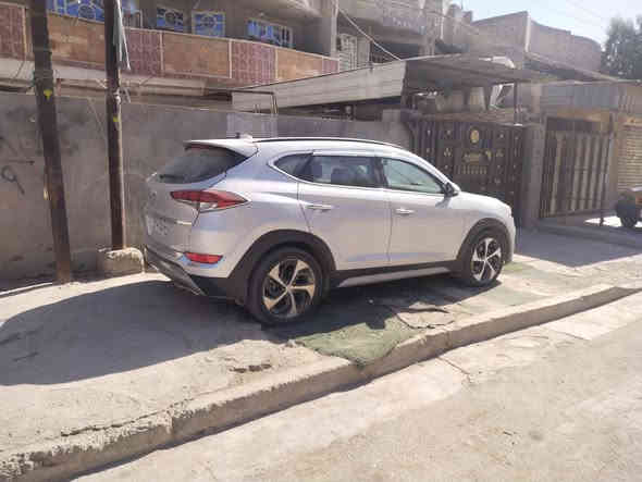 سلام عليكم توسان وراد أمريكا موديل 18 فول الفول الأخير واحد عل واحد بدون ايرباك بدون صبغ بدون تبديل بيه أربع اصابع فقط بل بنيد سيار بغداد بسمي تحويل ثاني يوم مكينه الف وستميه تيربو السعر 157 وبيه مجال الشراي العنوان بغداد شراي يتصل ***********
