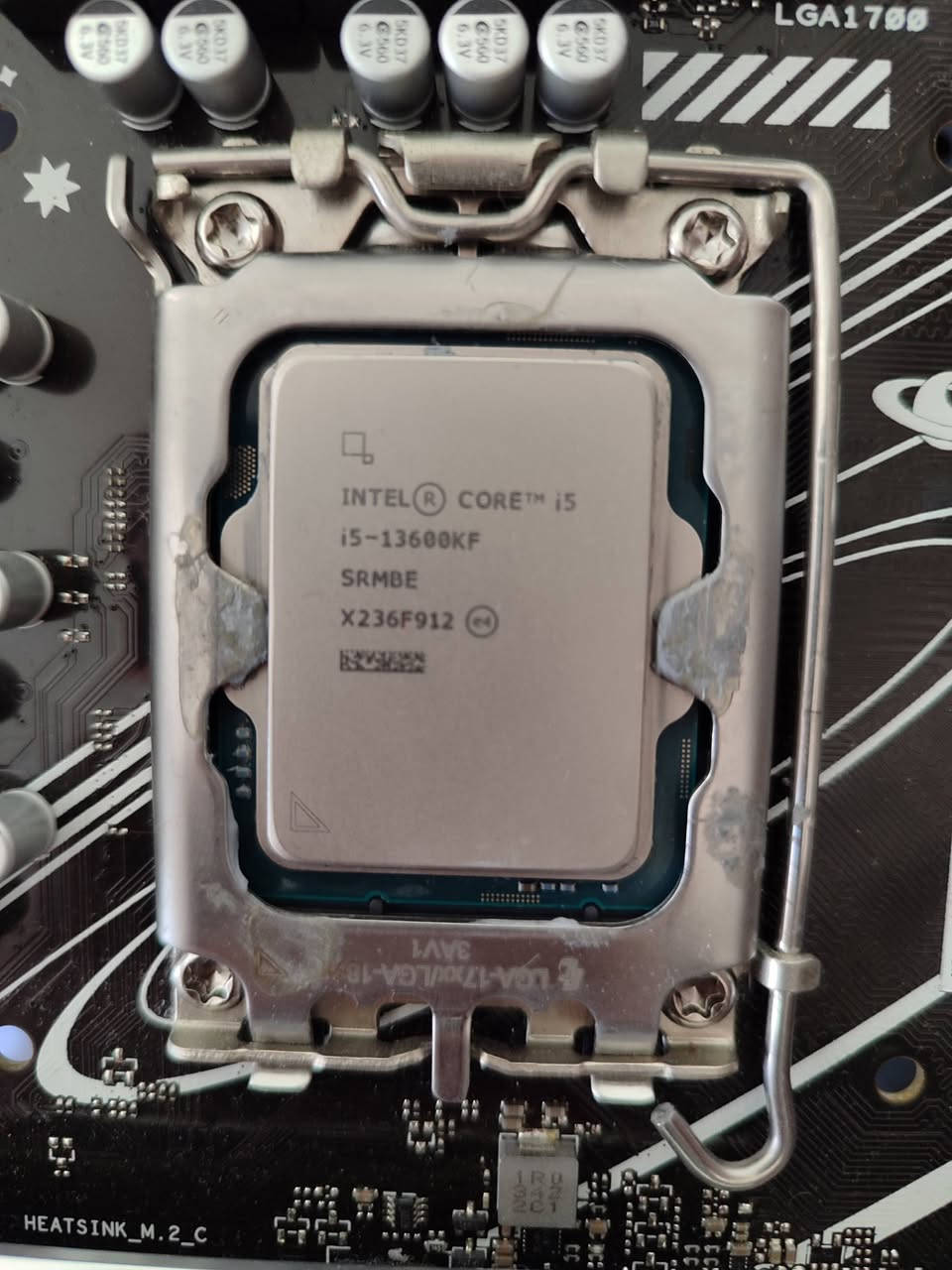 قطع للبيع توصيل موجود
M.2 NVME 128G
15 الف

M.2 NVME 256G 
30 الف 

Processor i5 13600KF 14Cors 20 Thred 
275 الف

Asus Prime B760-Plus DDR5 
175 ألف

UPS Onliene 2KV Falcon 
استخدام بسيط جدا 250 الف 
 
تواصل 
***********
