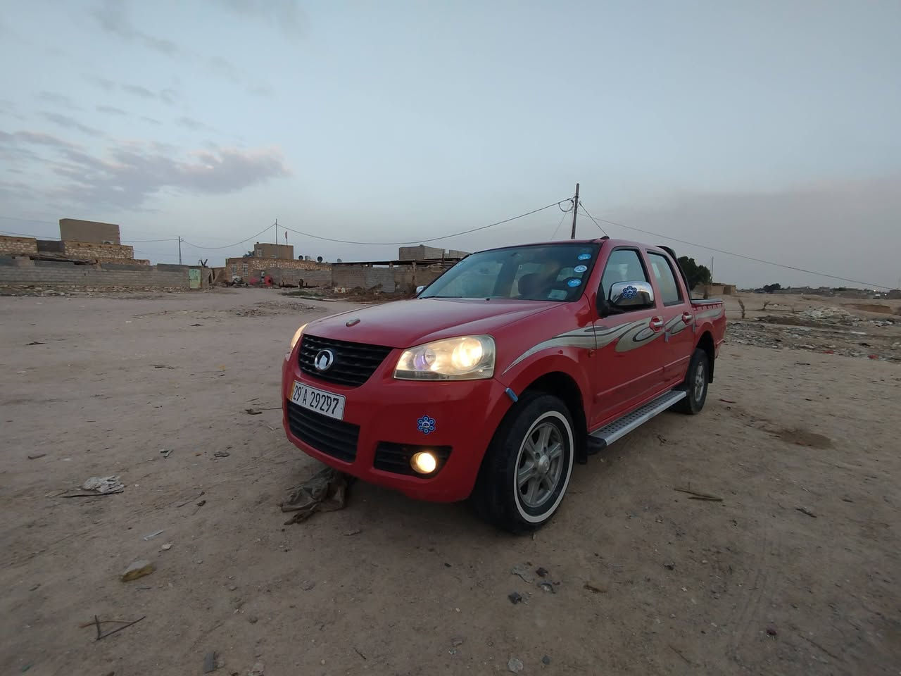 بيع مستعجل .. السعر  ( 76 ) فقط 

 كريت ويل. 2015 .شرط كفاله عامه من كلشي 
كفاله من الفتح والتبديل والصبغ وظربه. مكينه وكير شرط النظافه 
حداديه جديده . تخم تاير قبل اسبوع . تبربد + تدفئه بشرط 
دولي .رقم مميز 29.29297 .تحويل مباشر .
النجف الاشرف..***********
