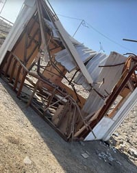 كرفان للبيع ماكنه بغداد قرب جسر المثنى07727896811