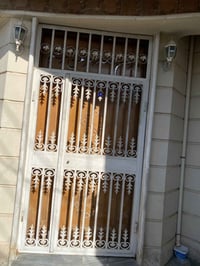 باب • نضيف • ٨٠
