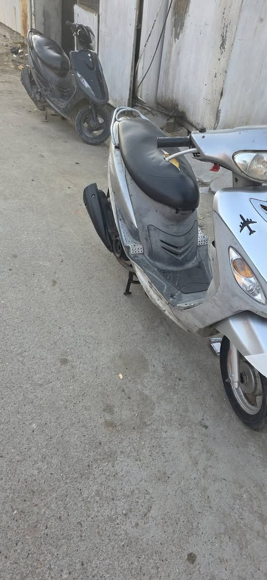 سلام عليكم ماكس منغولي للبيع دراجة شلعة ومعدل مكينة ناعمة كهربايات كلهة شغالة سلف هندر بكاني مدينة الصدر سعر 550 وبيهة مجال بسيط رقمي *********** مكلف بل نشر
