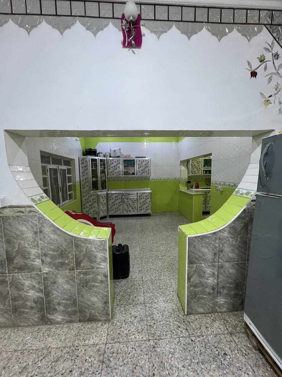 الهم صلي على محمد وال محمد 🌸

بيت للبيع زراعي مداور اسهم اقرار محكمة🔴

خلف جامعة ساوة🏫 الاهلية بلنزلة التبليط 

البيت تتوفر بي كافة الخدمات ماي/كهرباء/تبليط واصل للباب 

نوع البناء كونكريت مسلح 🛡️

المساحة/(1000)متر 

مساحة البناء/(350)متر 

البيت يتكون من :

حديقة🪴

صحيات خارجية +صحيات داخلية

غرف عدد(3)

(استقبال +صالة) 

(مطبخ) 

البيت كلش حلو ومابي نقص الحمدالله ✨

السعر 💰(110)وبي مجال بيع مستعجل 

للاستفسار خاص او واتساب/***********📲
