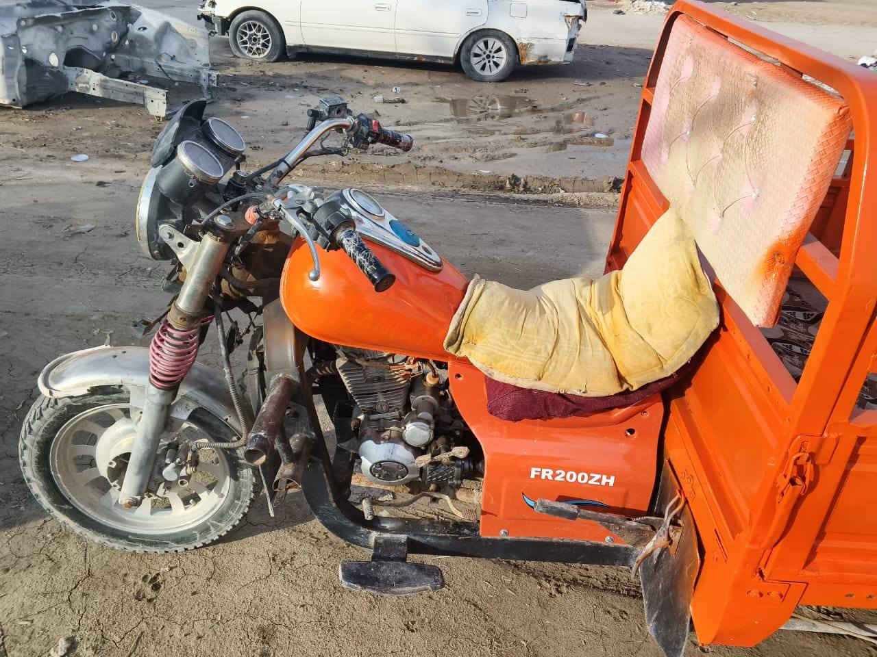 سلام عليكم ستوته البيع يفان مديل 16رقم وسنويه سعر مليون 650وبيها مجال ***********
