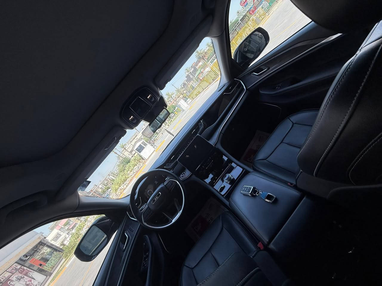 السلام وعليكم
للبيع2024 Jeep Grand Cherokee L Limited
جيب ليمتد بلاص يعني فول ١ على ١
رقم بغداد الجديد
بأسمي تحويل ثاني يوم
لون اسود كذاب  
ماشية 28000 

المواصفات:-
بصمة تشغيل 
بصمة ابواب وصندوق
ثلاث شاشات بالدشبول 
تشغيل عن بعد 
بانراما 
كشنات Vib منفصل 
كشنات تدفئة تبريد 
تبريد منفصل ثلاث قطع
شاشة جبيرة
كير ماوس 
درايف مود 
انظمة قيادة
وتحكم بالقيادة
صندوق كهرباء
كشنات جلد لون بيجي 
كشنات كهرباء
كشن خزن ميموري
سستم صوت ALBINE
نقط عمياء
رادار امامي
رادار جوانب
تحديد مسار 
وقوف ذاتي
حساسات امامي خلفي 
مراية وسطية كامرة
٥كامرات ٣٦٠
هند بريك دكمة
تحكم استيرن
هيتر استيرن
شفتات استيرن
 منافذ تايب سي
لايتات زينون 
لدات امامي
بكلايت لد 
سبير منازل
جام اوتو
ويل كب كروم 

السيارة بيهة صبغ بنيد وجاملغ
بدون دواخل شرط الفحص 
السيارة جاهزة بدون اي نقص   
اي استفسارت تعال خاص او اتصل
***********
عنوان بغداد
حي الخضراء
