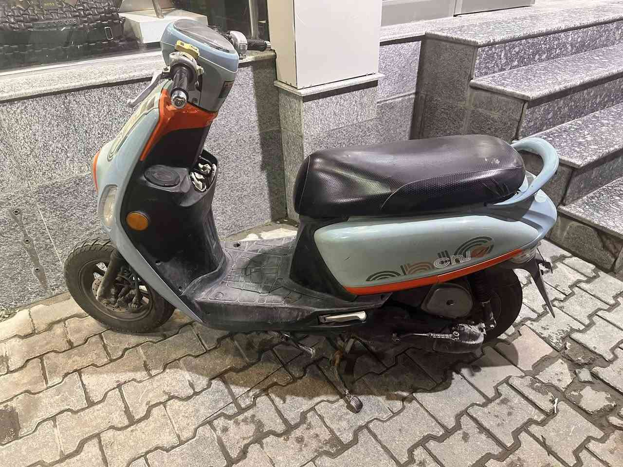 السلام عليكم دراجةبوليس جديدة ممفتوحة الجاملغ الكدام مكسور وموجود للي يريده امًا باقي التفاصيل كلها مكفوله ودراجه مرتبه بلمشي كلش زينه وأي اعطال ما بيها  سعرها 800 وبيها مجال ***********مكاني كربلاء شارع السناتر
