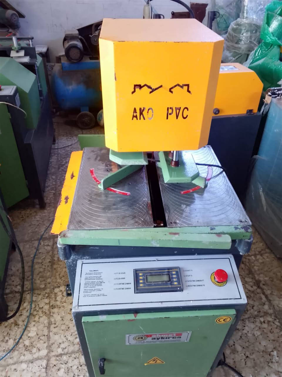 معمل نوع احمد سنكل فيز خمس قطع نضيف وجاهز للبيع العنوان بغداد مقابل علوة الرشيد ***********
