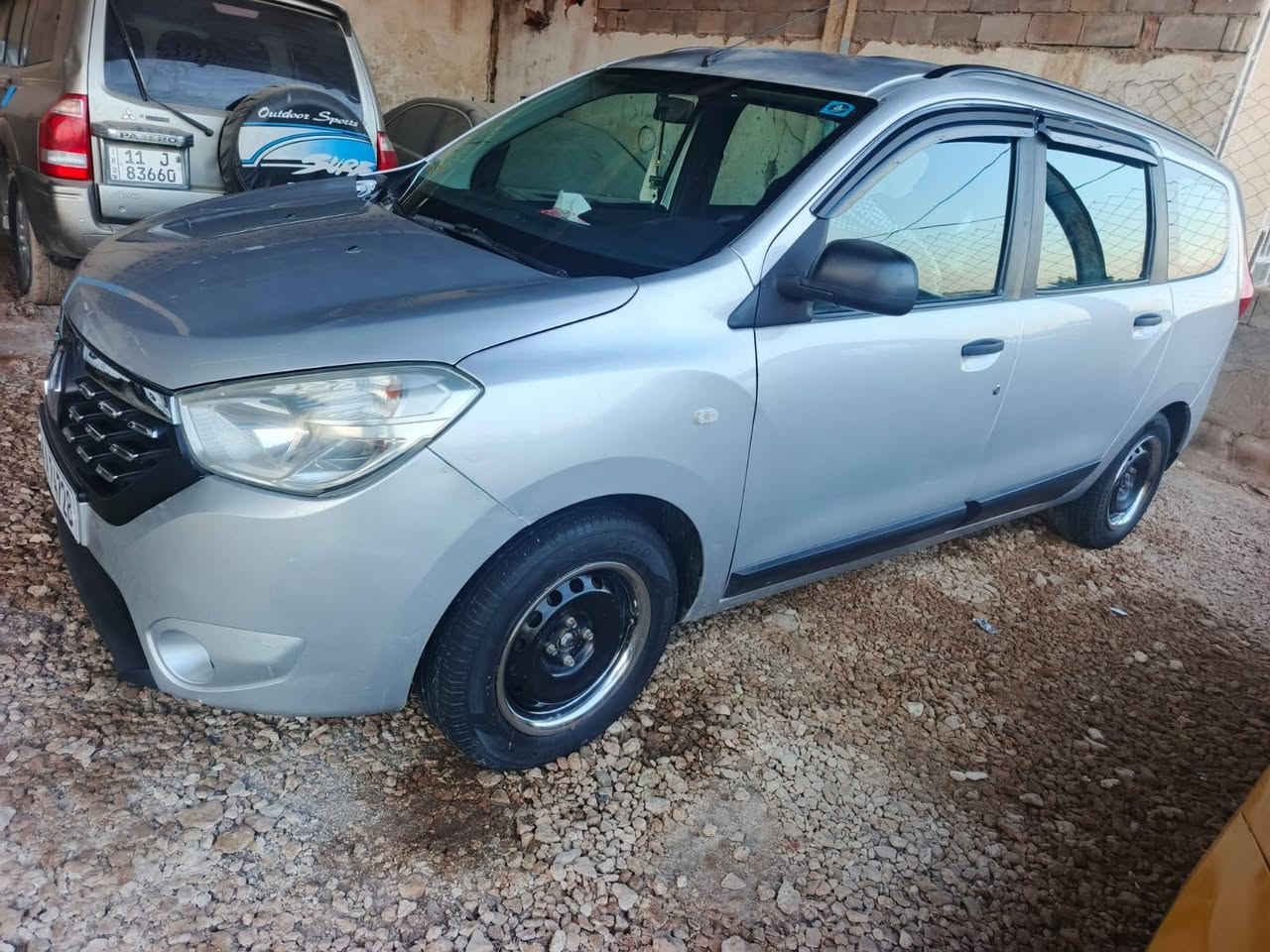 ياالله
السلام عليكم
رينو لودجي
موديل 2019
كفاله عامه
كير عادي
مكينه تبريد حداديه
تخم تاير 
رقم قادسيه 
اني مكلف بالنشر
والرجال عارضها ب100 وبيها مجال
***********
***********
مكان الديوانيه الحمزه الشرقي
