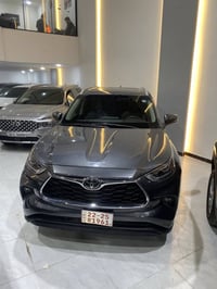 TOYOTA HIGHLANDER 2024 سياره فول فول موسفات  Xle awd سياره ٤ قتعه سبوخ...