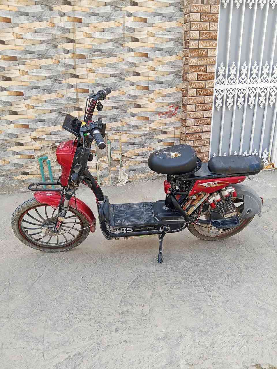 دراجه شحن شغاله مناقصه كلشي وخير من الله بطاريات نظيفات كهربائيات شغاله تجي وتشوف سعر 225الف الشاميه شارع 30قرب اسواق الركن  الذهبي  ***********
