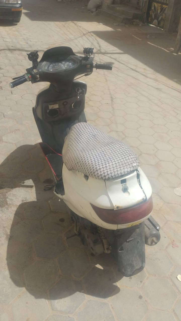 سلام عليكم
فراشه فحل للبيع 
مكينه تجفيت جديد دراجه خرسا ونهضة فول
كابريتا جديد ستوني شادها الاصليه 
 البوربينات الكدام يرادلهن تبديل 
دراجه شوفت عينكم سعر قيم وخذ بي اليرضي الله


**إذا كنت صاحب هذا الإعلان وتريد حذفه لأي سبب، رجاءا أرسل رسالة إلى الدعم الفني**