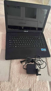 لابتوب • مستعمل • نظيف