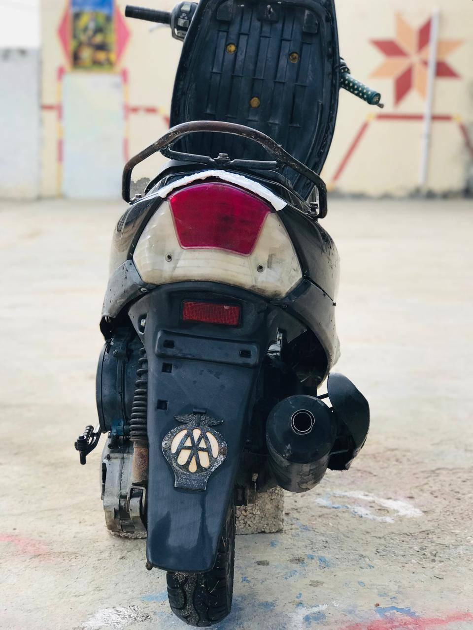 السلام عليكم دراجه ماكس منغولي للبيع ختم واحد بلاديه دراجه جاهزه من كلشي مشي فول مكينه ناعمه كهربائيات كله شغاله نكره سلف ستاند صفح مكينه ما مفتوحه صالنصه رياضي FM السعر ٤٠٠ وبيه مجال للشراي رحمه لولديكم الي ما يشتري لا يواعد وما يجي للاستفسار *********** مكاني شارع كربله نجف عمود 250
