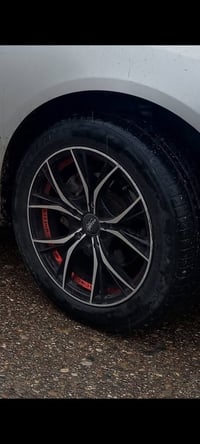 ٤ قطع • غطايات جنط • ١٦ انش