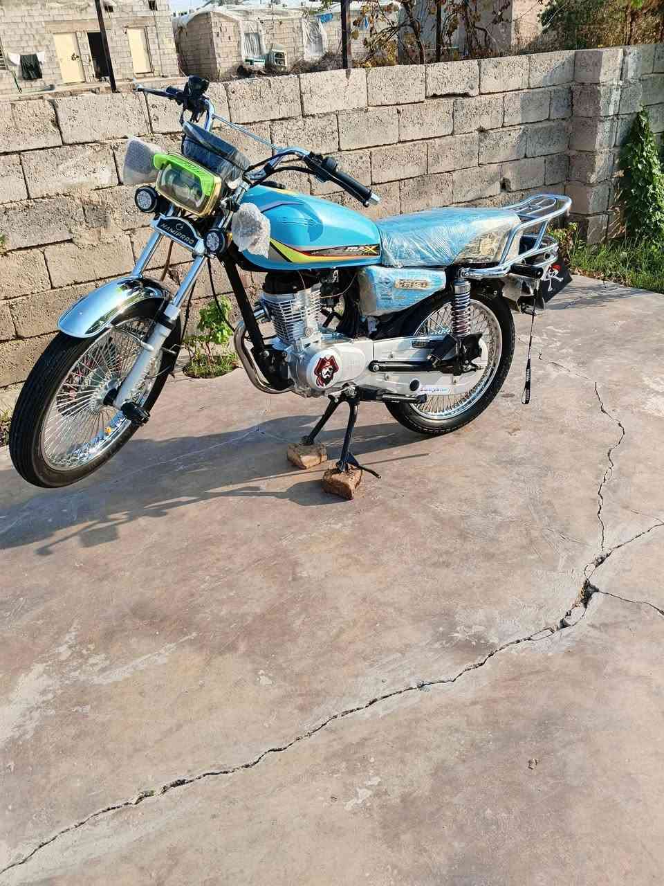 تايكر للبيع موديل 24
ماناقصها شي 
مكينته ناعمه
كهربائيات كله شغاله 
عداد اكتروني شاشه
السعر خاص او اتصل
***********
