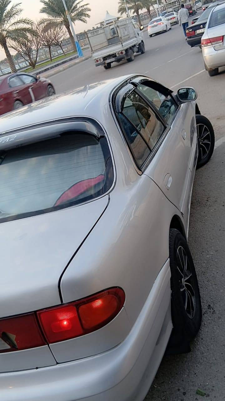 سلام عليكم من رخصت الادمن للبيع سوناتا تو موديل 95 مصبوغه لجماليه كير ومحرك وصدر خير  الله تخم تاير جديد رقم انبار انكليزي كير اوتوماتيك كهربائياته كله شغاله السعر 45 وبيه مجال قليل مكان السياره فلوجه النساف غير متواجد ع الفيس ***********
