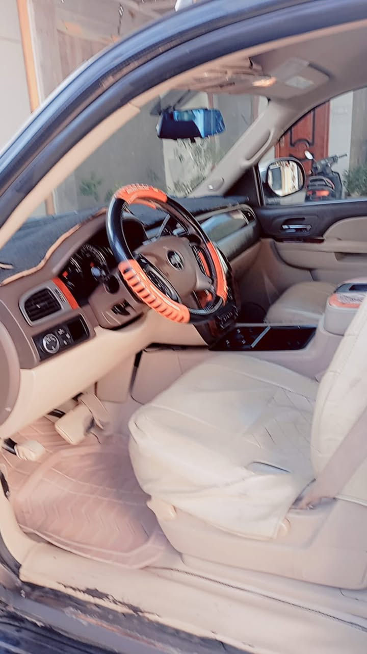 تاهو مديل 2011
لون جوزي غير محدد
سعر السيارة ب215
البصرة قضاء المدينة 
للاستفسار ***********
