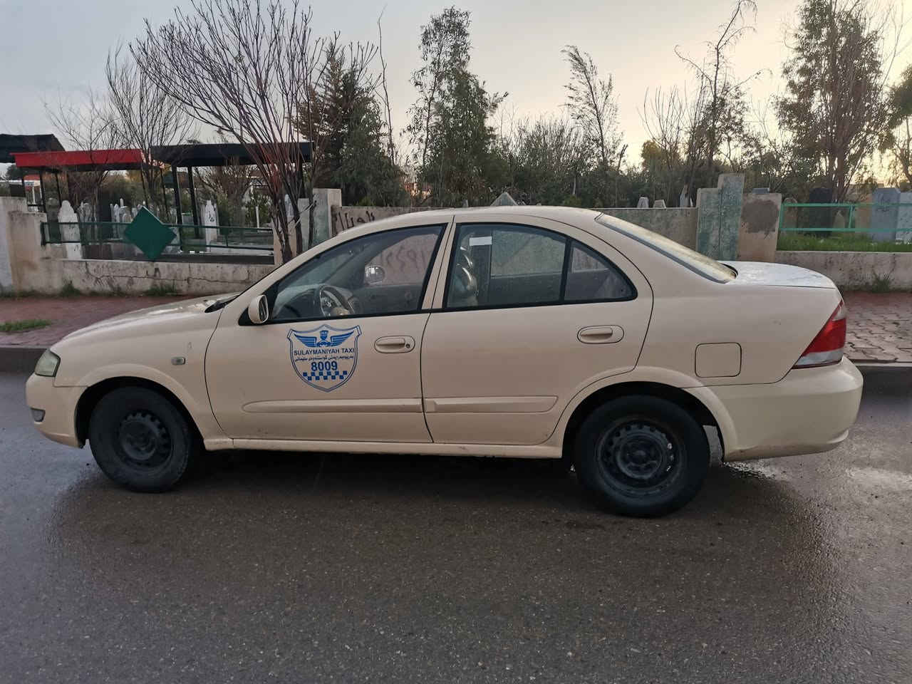 بەناوی خوای گەورەو میهرەبان سەنی کۆری مۆدیل  2012بۆ فرۆشتن گیڕ عادی نیو چەمەلەقی  بۆ یاخە پیشی کەپسە سەنەوی  بەسەر چوە 2گەڵا غرامەی تیدایە گیڕو مەکینەو تەقەو ڕەقەیی بەشەرت چوار تایەو ویلی لۆک لەسەرە سۆنەریم داناوە نرخی 112گەلا گۆڕینەوەش دەکەم بە تەکسی بە دڵم بیت شوین سلیمانی ***********
