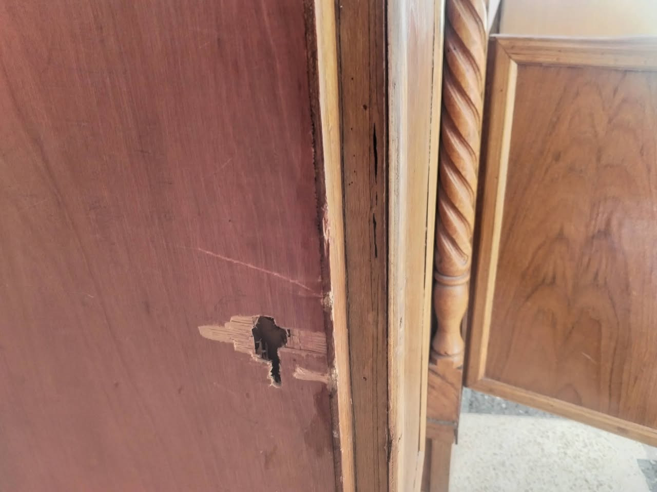 ضالسلام عليكم عندي بوفيه احطاطه قياس مترين ونص ثكيله ونظيفه حيل قبل كم سنه اخذتها بيها ضرر بسيط من الداخل  الجرارات موجوده نهايتها ب١٨٠ مكان محموديه ناحيه الرشيد


**إذا كنت صاحب هذا الإعلان وتريد حذفه لأي سبب، رجاءا أرسل رسالة إلى الدعم الفني**