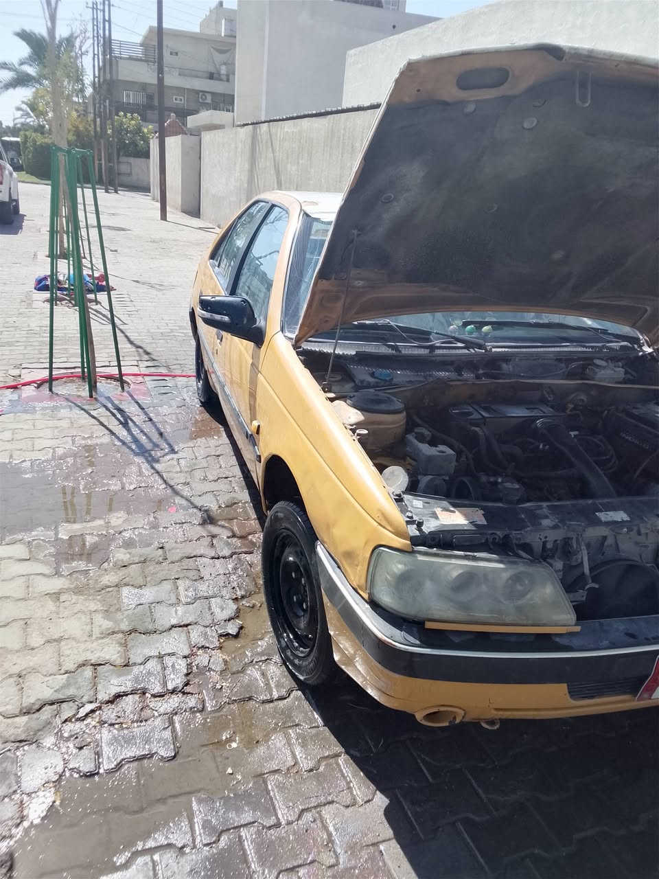 السلام عليكم عارض بيجو405 كير مكينة خيرمن الله سعر 27وبيه مجال العنوان بغداد حي الجامعة (***********) بي واتساب
