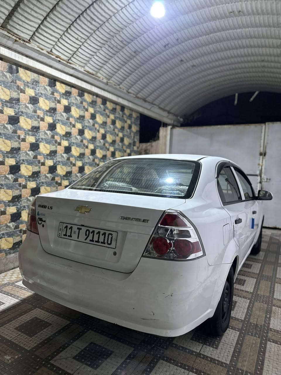 افيو 2011 خليجي رقم بغداد مميز بأسمي
كامره شاشه جام كهرباء السيارة نضيفه جداً 
السيارة مكفولة من الصبغ بيها بارد اصبعين منشور من ضمن الصور فوك اللايت والباقي بيها كدمه مامعدله مامبينه 
كير ومحرك مكفولات تخم تاير وصدر السيارة كله جديد كوري شديته 
ماناقص السيارة اي شي امانة الله السيارة ع ايدي رتبتها 
مكان السيارة بابل الحلة 
***********
