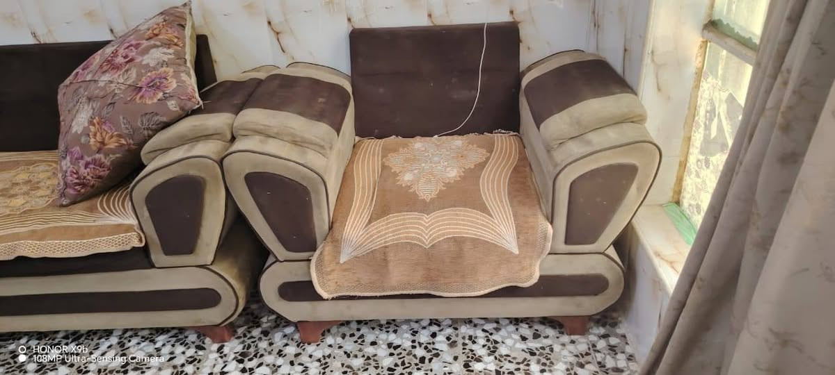 السلام عليكم  تخم كرويتات السعر 200 بمجال حله طريق شريفه بنت الامام الحسن.


**إذا كنت صاحب هذا الإعلان وتريد حذفه لأي سبب، رجاءا أرسل رسالة إلى الدعم الفني**