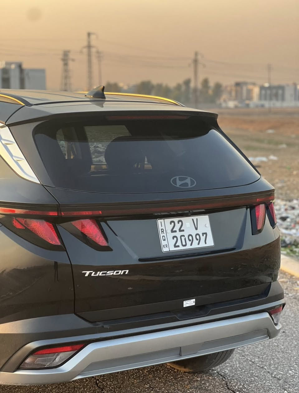 ‼️للبيع بسعر مناسب‼️
⚔️هونداي توسان 2025 SEL شكل جديد⚔️

⚔️سعه محرك: 4 2.5 L سلندر

⚔️ماشية : 12.500Mi

⚔️والمواصفات
بصمة تشغيل  
تشغيل عن بعد
تدفئة الكشن
اوتو هولد + اطفاء ذاتي 
شاشة متصله وتدعم كار بلي 
كامرا خلفية 
لد امامي نهاري 
لايت زينون عالي ناصي
تحكمات استيرن جهتين 
كروز سرعه
قيادة ذاتيه وتحديد مسار
أنظمة قيادة متعدده
صندوق كهربائي 
سايد بريك بصمة
رادرات فول ونقطة عمياء 
كامرات 360 درجه 
وباقي المواصفات المعروفه 

⚔️الضرر
تبديل جاملغ الامامي وصبغ حافة الباب فقط بدون دواخل شرط الفحص

للاستفسار او اتصال مع صاحب السياره
‭0771 693 0114‬
‭0789 118 3606
