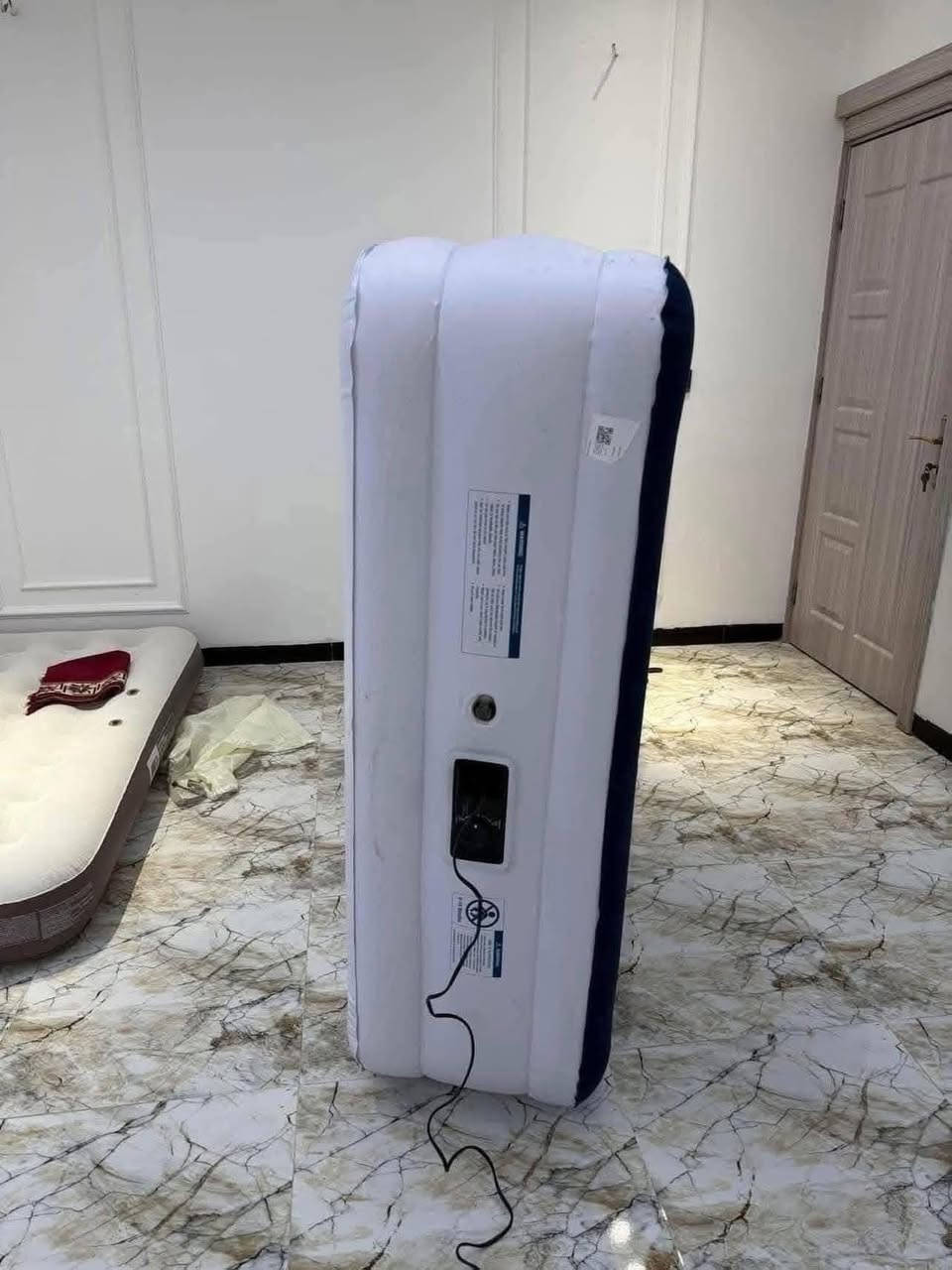 دوشك نفخ نفرين طبي جديد  مع منفاخ كهربائي مع مخاد متصله طبيه سعره ٤٥ الف اول تم يوجد توصيل *********** بي واتس
