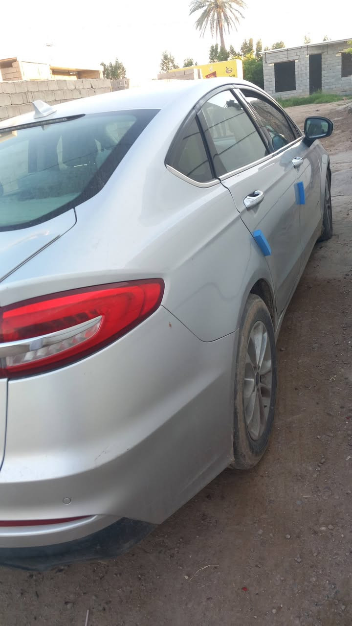 للبيع او مراوس باقل منها فورد فيوجن مواصفات موديل ١٩ رقم بغداد دولي باسمي هزة جديده سعر ٩٠ وبيها مجال *********** بيه واتساب العنوان اليوسفيه
