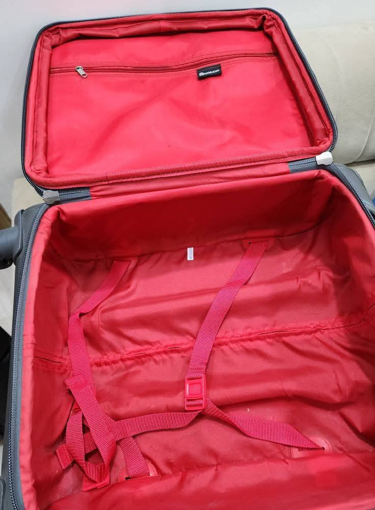 مرحبا جنط سفر وحتى خزن


**إذا كنت صاحب هذا الإعلان وتريد حذفه لأي سبب، رجاءا أرسل رسالة إلى الدعم الفني**