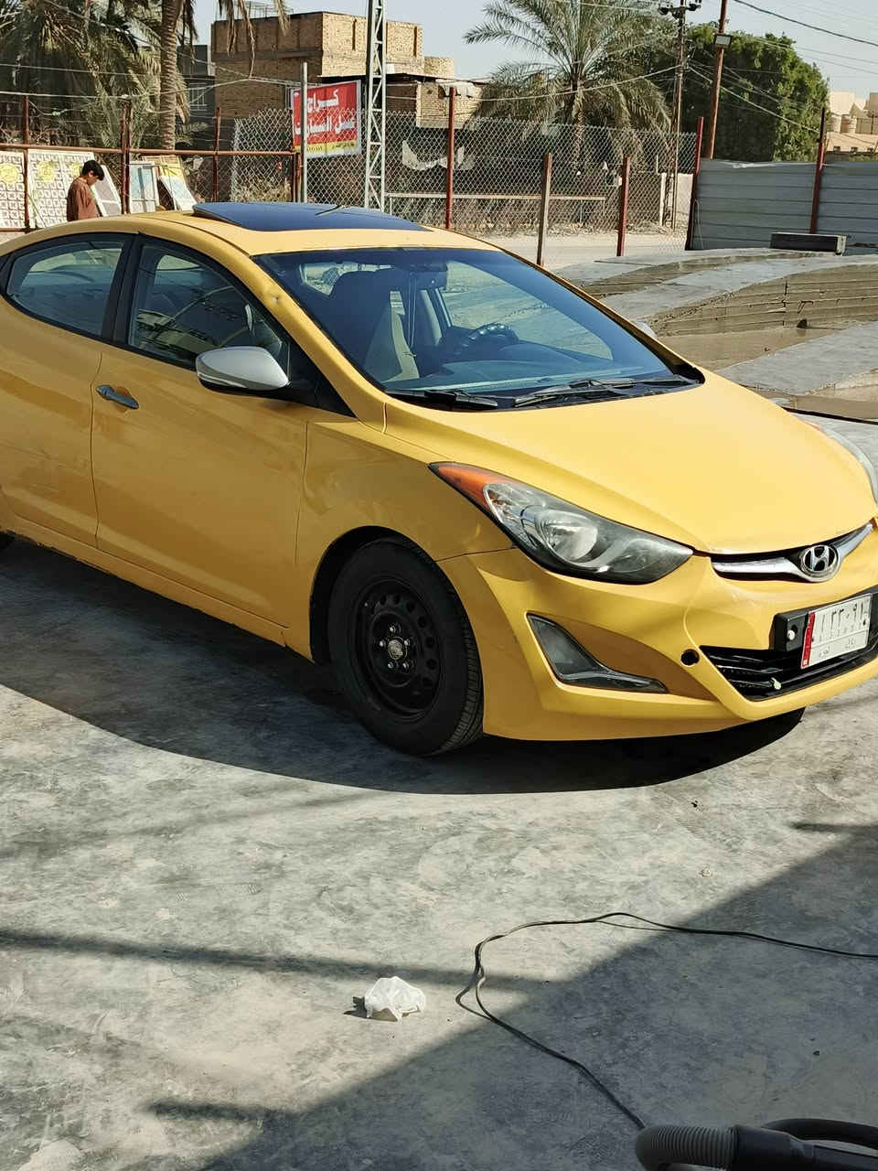 النتره موديل 12 فول السياره بيها بنيد وباب رقم بابل السياره كلها شغاله تبريد كير جديد تخم تاير حداديه امامي وخلفي صار شهر من سويتهن السعر 94 وبيها مجال ***********
