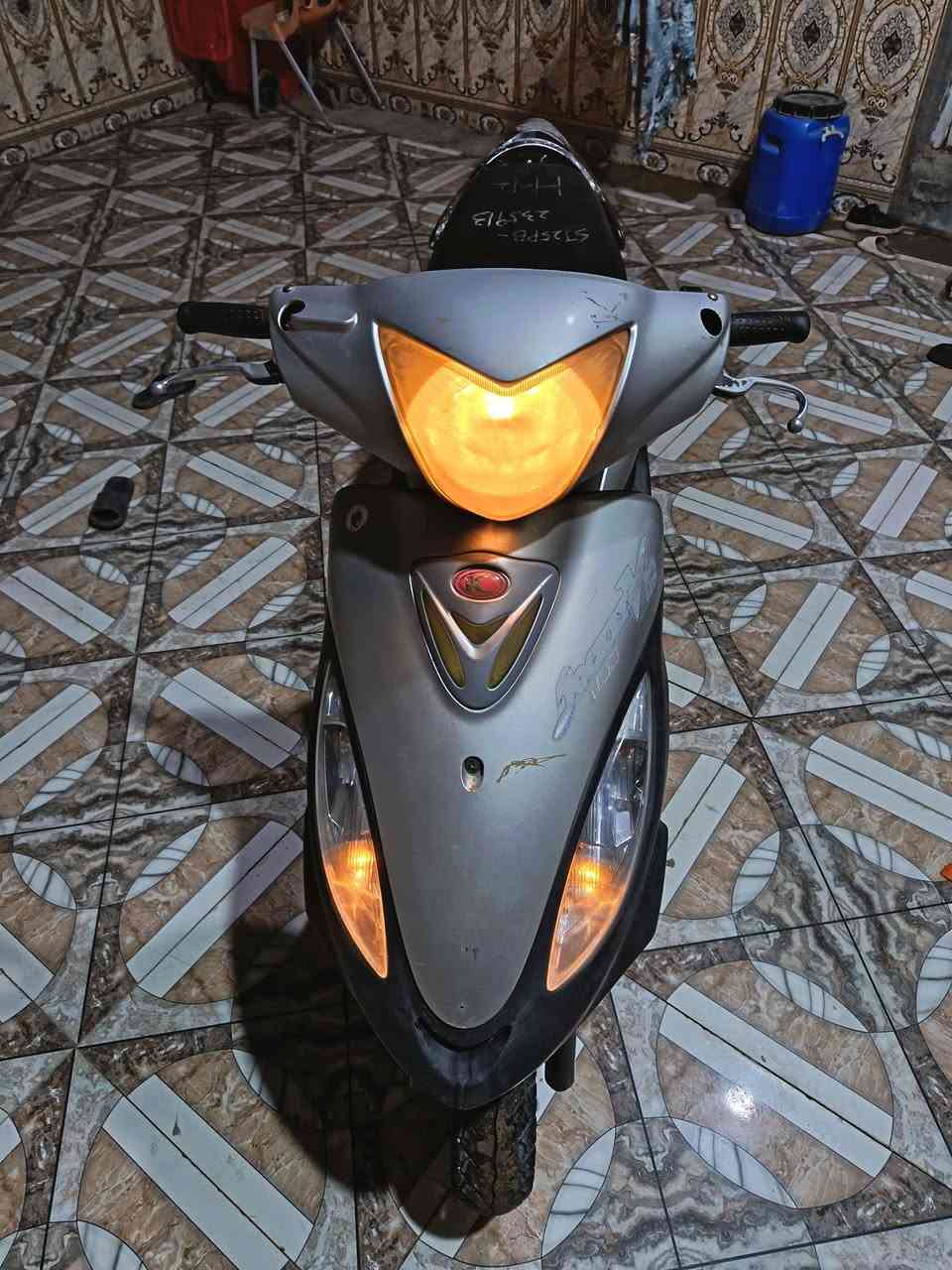 دراجه نضافه 85 /
سعرها 400 وبيها مجال

 او مراوس بدراجه( 60.). ***********
