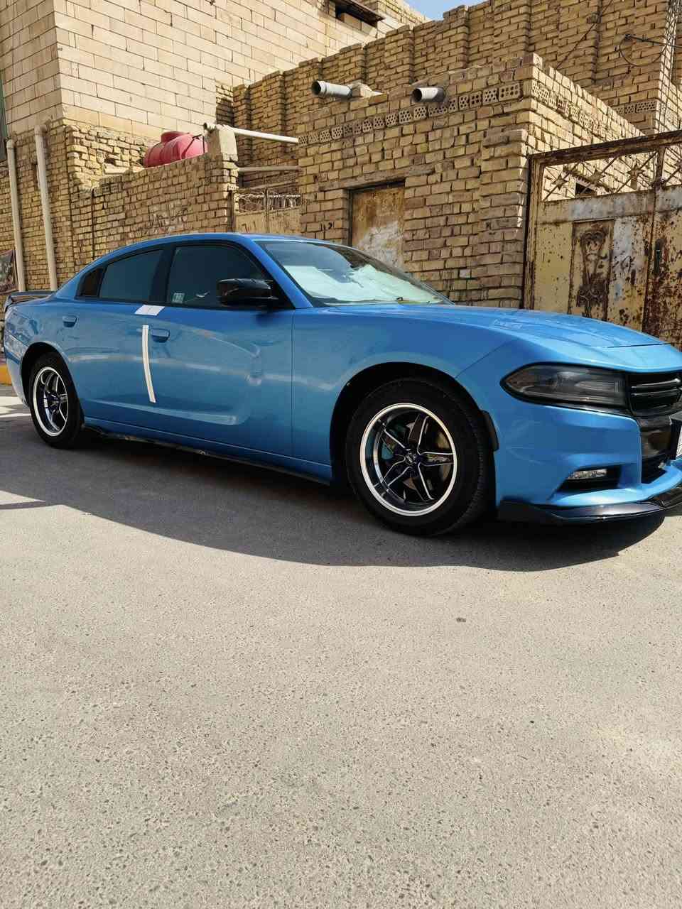 جارجر مديل ٢٠١٦ معلايه ٢٠٢٠ فول مواصفات ماشيه ١٦٠ حادث بس جاملغ الامامي جهت السايق امبدل الاصلي موجود سعر ٢٠٠ او بيه مجال حك الجيه السياره ما ناقصه شي جاهزم من كلشي تبريد حداديه طخم تاير جاهزه من كلشي للاستفسار عله الرقم ***********
