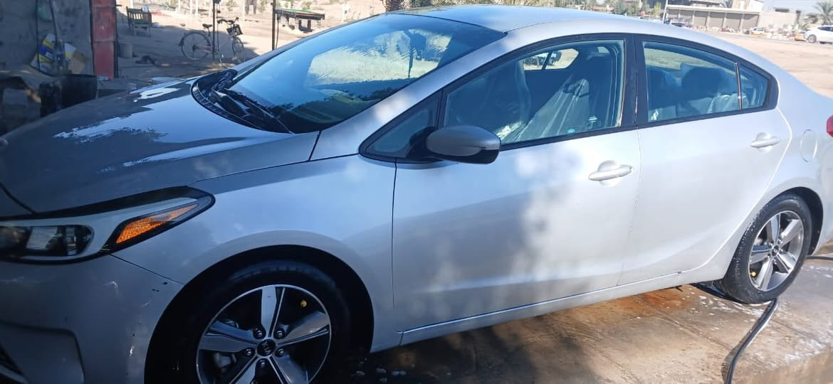 فورتي 2018 كير عادي سيارة رقم بغداد الجديد جاهزة للأخير  حادث امريكا بصور ألسعر 98 وبيها حك جيه بابل الشوملي .***********
