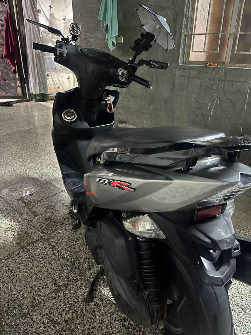 السلام عليكم من رخصه الادمن جي تي ار للبيع مامفتوح بيها برغي علا وضع للبلاد الدراجه خير من الله شلعه شك الكاع معدلها يخبل دهن امزويل بانزين محسن خير من الله مكينتها متسمعلها صوت جيب وياك الف فيتر سعر 850 وبيها مجال *********** مكاني بغداد الغاليه🤍
