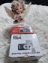 كاميرة المغامرات • ثنينهن