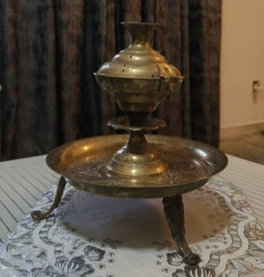 مبخرة مطلية نحاس 
السعر ٣٠ الف


**إذا كنت صاحب هذا الإعلان وتريد حذفه لأي سبب، رجاءا أرسل رسالة إلى الدعم الفني**