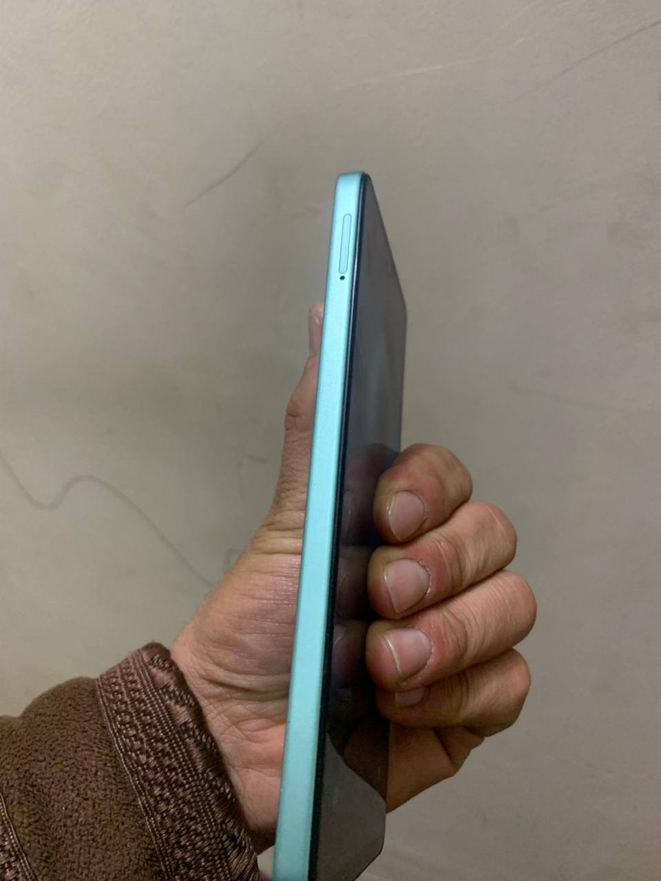 هوت 50 ذاكره 256 رام 12 بطاريه
5000 كامرا 50 ميكا ببجي 40 فريم جير سكوب 
جهاز عالمي بشحن بكلشي مستخدم اقل من شهر غراضه كامله شاحنه وكارتونه دبل سيم كارت ب 150 قفل بدون معامله قفل جهاز جديد شعدك مراوس نزل بتعاليق 
***********
