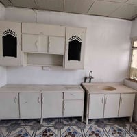 كاونتر مترين سنك متر و20 السعر 150 مكان زعفرانيه 07733421202