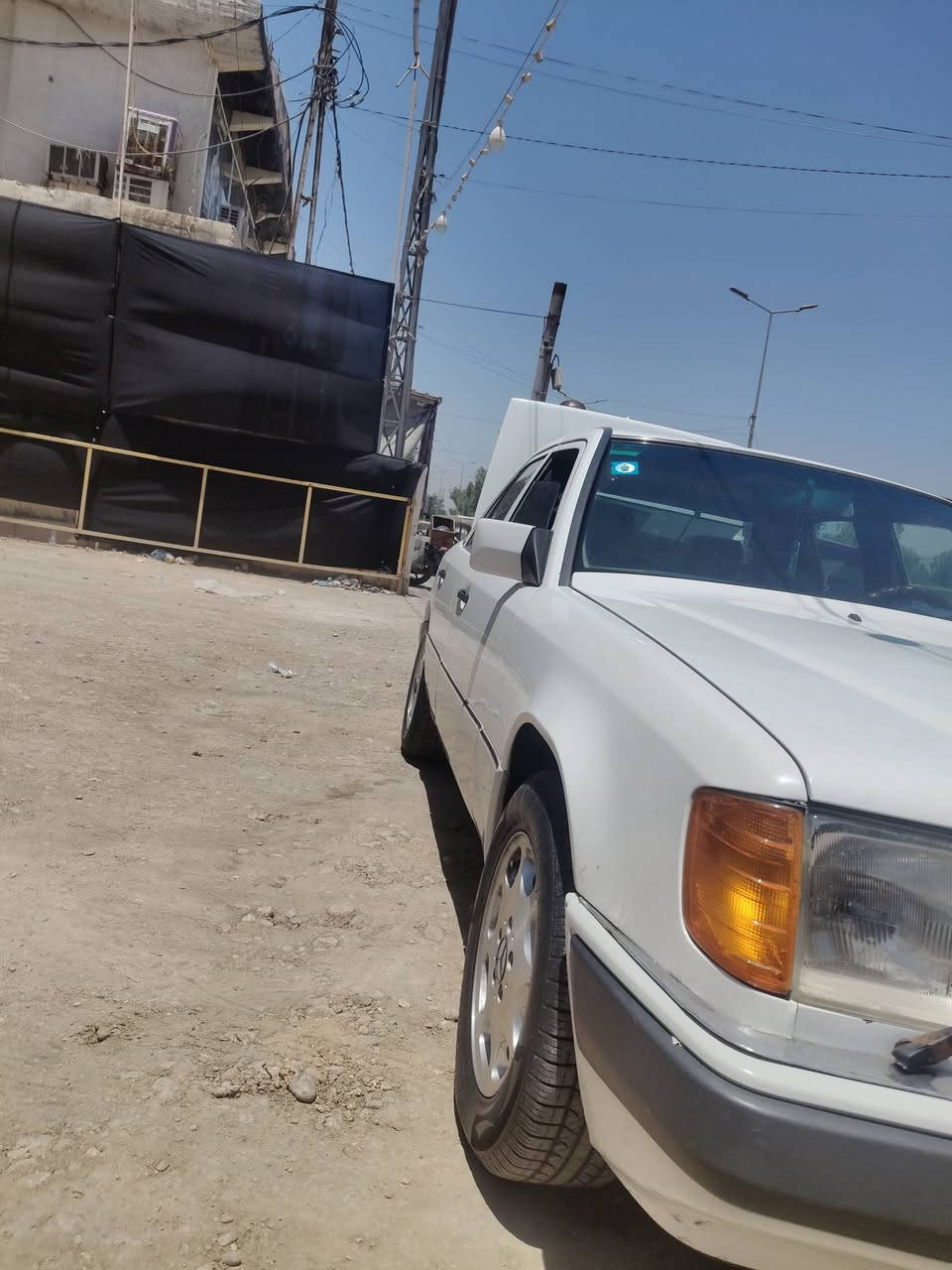 ياالله للبيع فقط دب 🐻 300 موديل 92 رقم بغداد دولي 
السياره بلاديه بدون صبغ 
مكينه وكير جدد 
حداديه امامي وخلفي جديده بمعنى الكلمه
تخم تاير جديد
تبريد شغال ثلج
مراوح كهربائية أنسى الحماوه شلع
غرفه جلد جديده جداً
كشنات كهرباء
جام 4 كهرباء 
سنتر لوك عل السويج البلادي
اريل كهرباء 
قواعد دبل وبرانكيت شركة
مكفوله من الضربه والخياس والصبغ
السعر 78$ وبيها مجال بسيط جدا مكاني #حله #عوفي
***********
