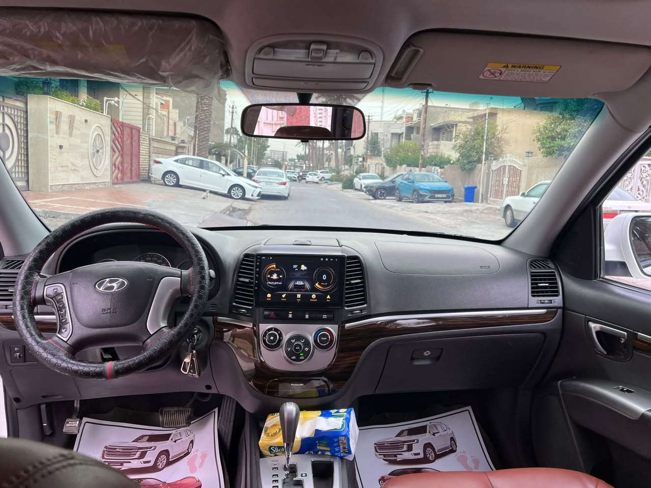 السلام عليكم
✅سنتافيا 2010 (خليجي) للبيع بدون مراوس شباك اسود اطار نيكل 
✅باسمي رقم بغداد مشروع وطني تحويل ثاني يوم
✅بدون حادث ماشي 143000 كم حقيقي بدون تعديل دك جرص بعد سرعة الـ 120  بلادي وضعيه الشركه
✅مكفوله من الضربه او الصبغ او الشاصي
✅بيه ملاحظات بسيط جدا تعديل على البارد فقط و بيه  تكحيلات كارت 
الدعاميه الاماميه يرادله تعمير

المواصفات:
‏✅ 6v /3500  حجم المحرك  
‏✅ 4x4 
✅ فتحة سلايد روف طكتين 
✅  داخل جلد مميز لون قرمدي بلادي من القطع النادره
✅ دشبول صاج
✅  سبعة راكب 
✅ 3 قطع تبريد والقطعة الاخيرة تحكم
✅تحكم استيرن
✅اشاره بالمري
✅باتري جديد 
✅ شاشة عمل 
✅ كامرة عمل
✅ مفتاح 

💵 💵 💵السعر:(خاص متواجد وتس اب)
***********
حسين علي
المكان: بغداد/حي العدل خلف تجهيزات الربيع
