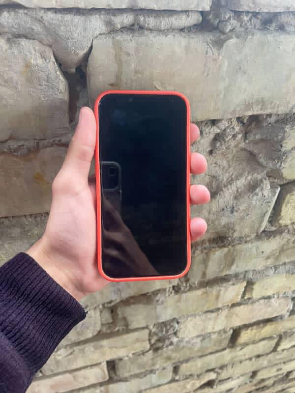 سلام عليكم 13 عادي بطاريه 83 ذاكره 128 مامفتوح نضافه 100‎%‎سعر 450 وبي مجال قليل المكان ديالى الخالص الاتصال او الاستفسار اكثر اتصال على هاذه الرقم ***********
